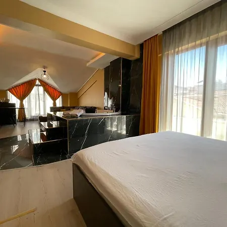 Otto Loft Premium Szálloda 3*