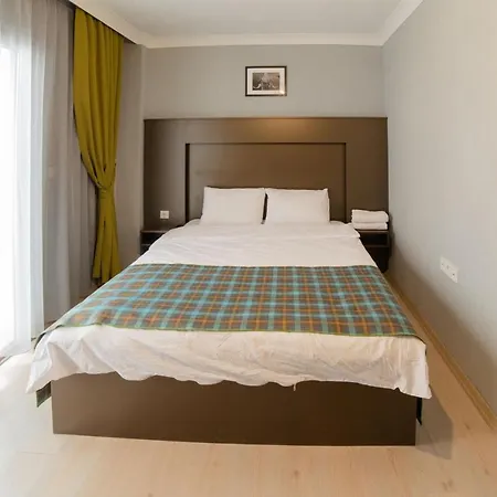 Otto Loft Premium Hotel